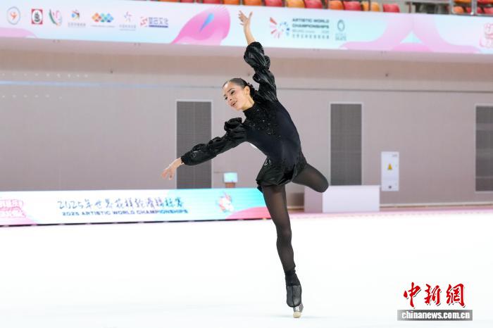 2025年世界花样轮滑锦标赛在北京延庆开赛，汇聚